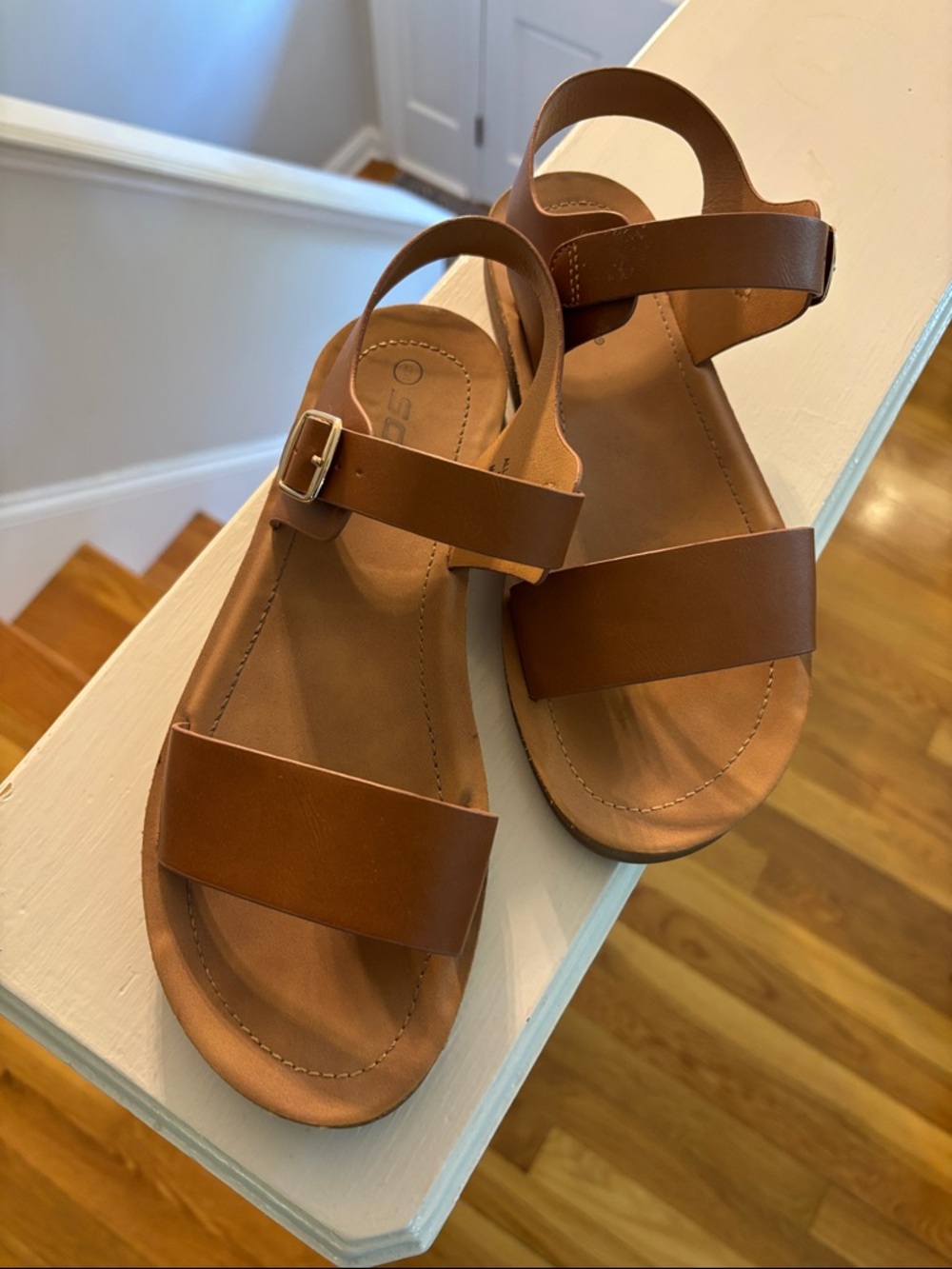 Soda Classic Brown Sandals - Gold buckle  - Womens Size 9 US
